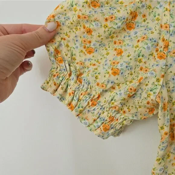 Sophie Rue Short Puff Sleeve Tie Front Top - Picture 4 of 8